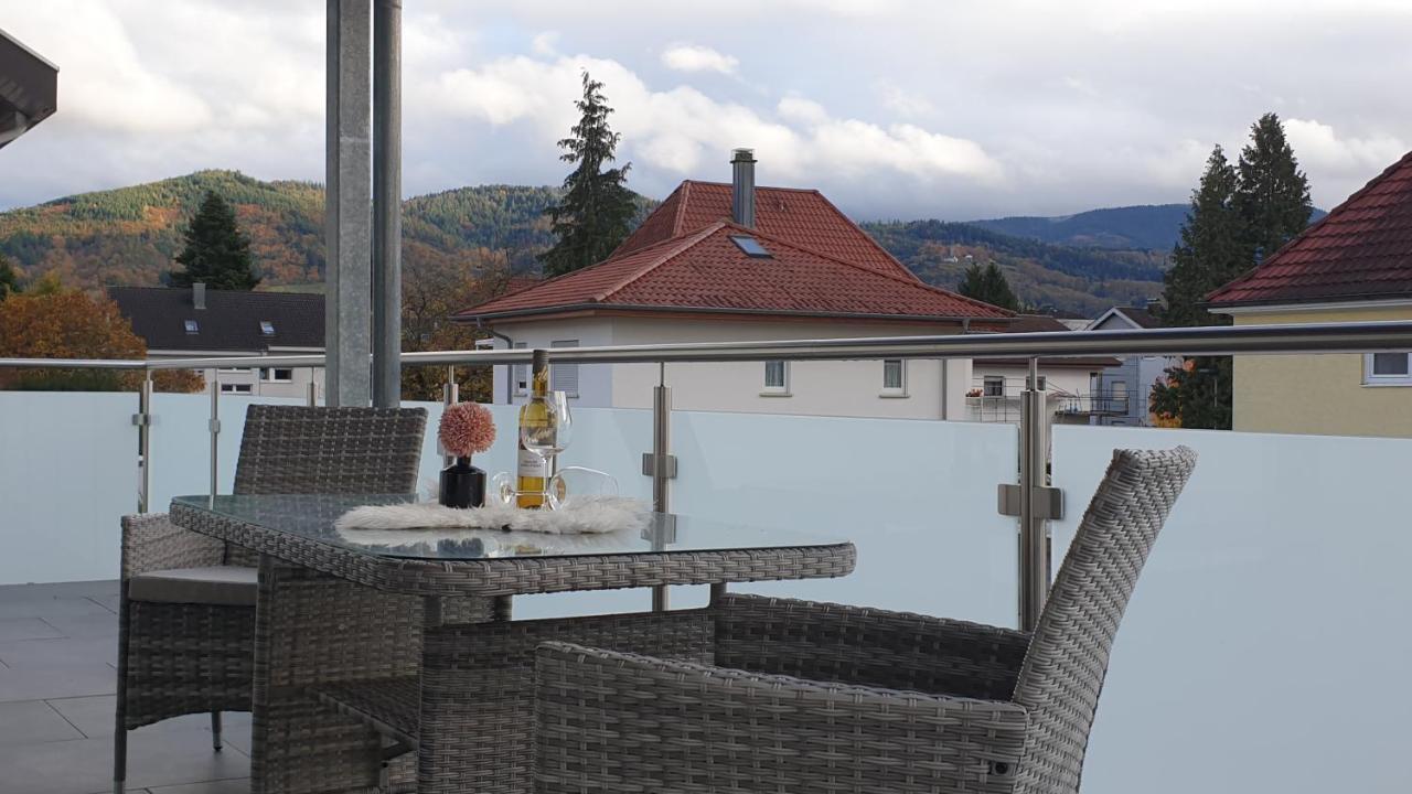 Boardingappartement Windeckblick, Ruhige, Zentrale Lage Mit Grossem Suedbalkon Bühl Extérieur photo