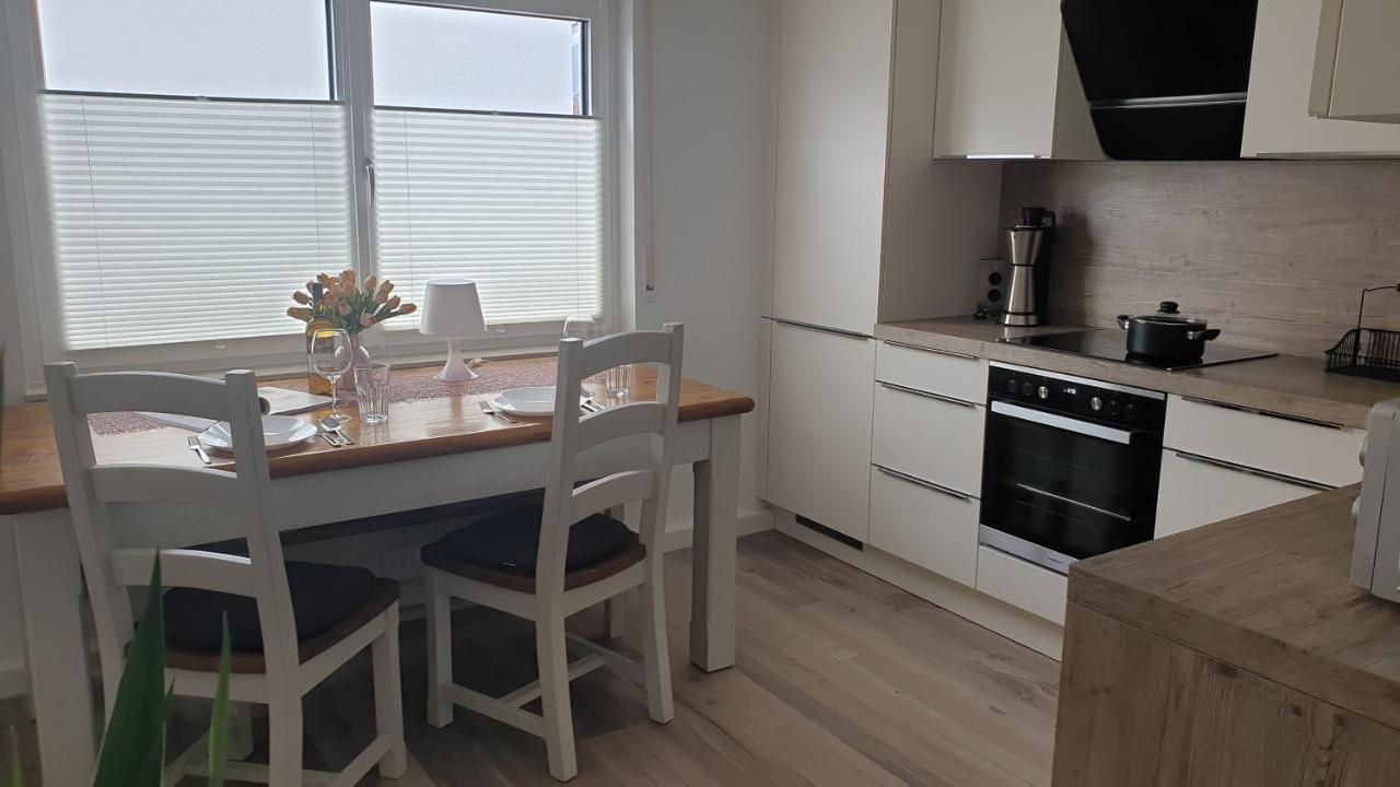 Boardingappartement Windeckblick, Ruhige, Zentrale Lage Mit Grossem Suedbalkon Bühl Extérieur photo